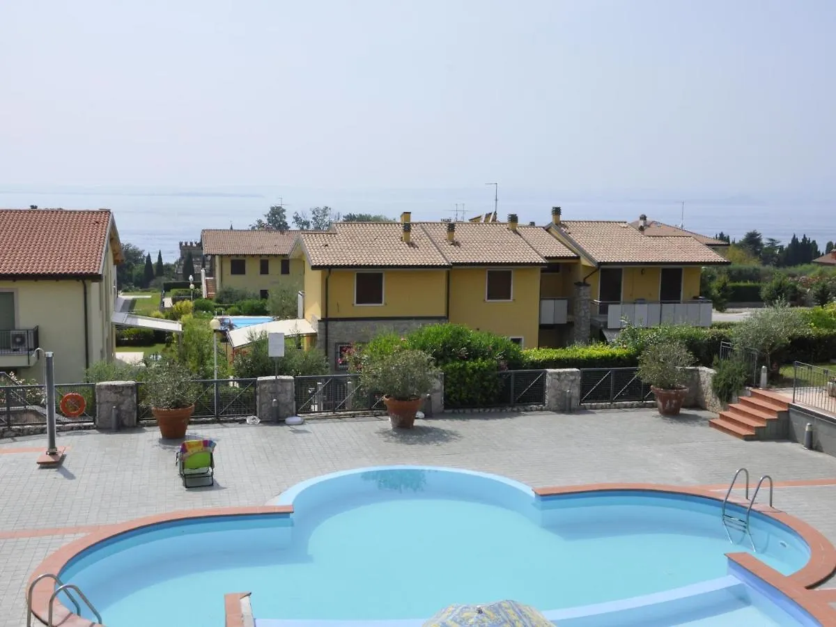 Belvilla By Oyo Garda Trentacinque Lazise 0*,  Italy